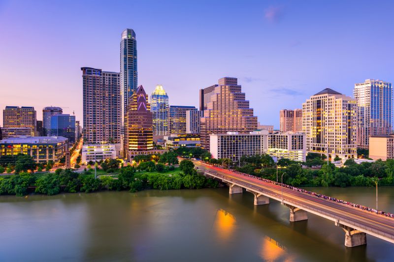 Leaf Raking Service in Austin, TX