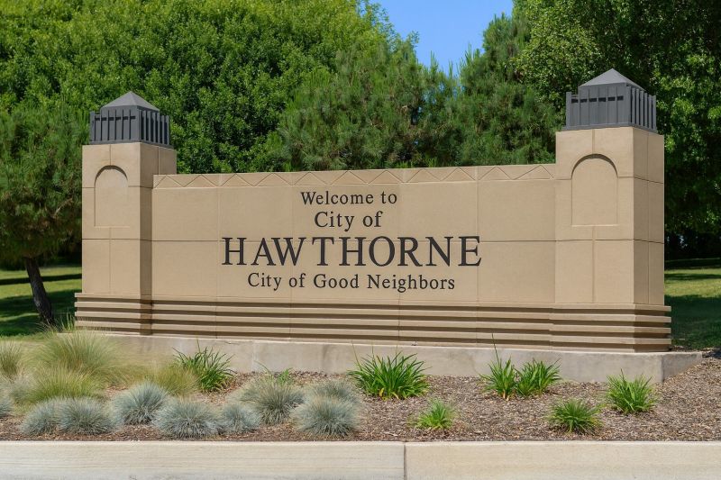 Leaf Raking Service in Hawthorne, CA